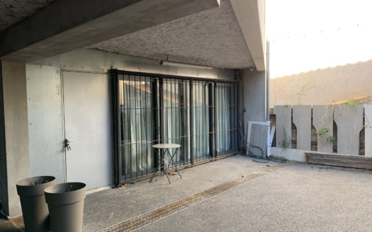 Vente► Appartement traversant avec possiblité de parkings à Marseille