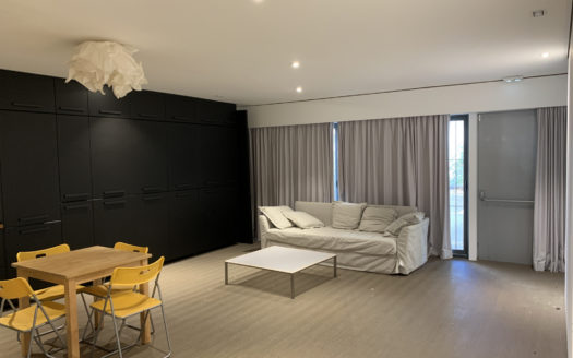 Vente► Appartement traversant avec possiblité de parkings à Marseille