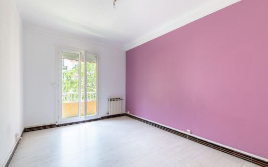 Vente► Appartement T4 traversant avec balcon à Marseille