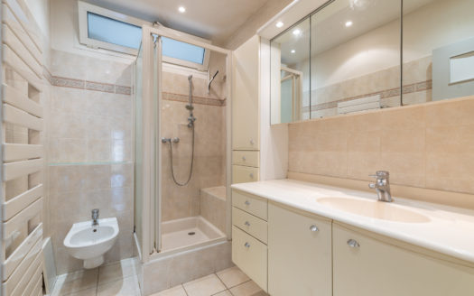 Vente► Appartement T4 traversant avec balcon à Marseille