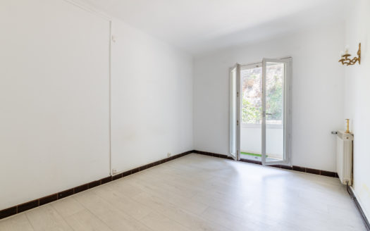 Vente► Appartement T4 traversant avec balcon à Marseille