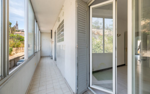 Vente► Appartement T4 traversant avec balcon à Marseille