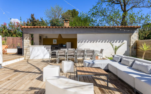 Vente► MAISON CENTRE VILLE AUBAGNE – 7 pièces – 224m2 à Aubagne