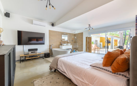 Vente► MAISON CENTRE VILLE AUBAGNE – 7 pièces – 224m2 à Aubagne