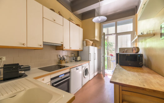 Vente► Élégant T6 traversant avec balcon à Marseille
