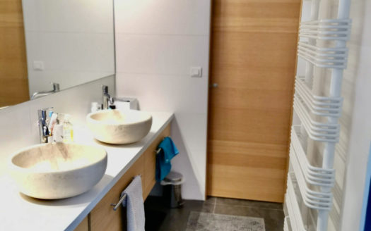 Vente► Loft lumineux rénové Vieux-Port Marseille à Marseille