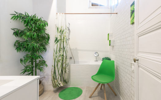 Vente► T4 lumineux Vieux-Port avec cave à Marseille