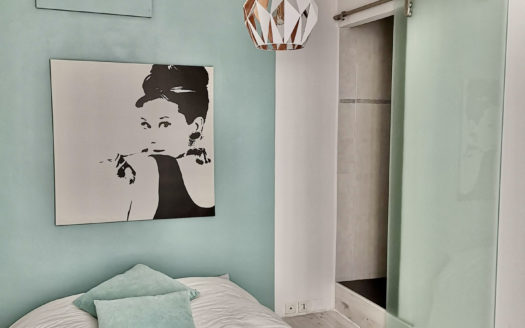 Vente► Loft lumineux rénové Vieux-Port Marseille à Marseille