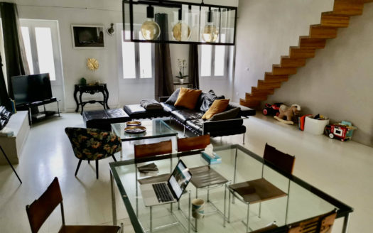 Vente► Loft lumineux rénové Vieux-Port Marseille à Marseille