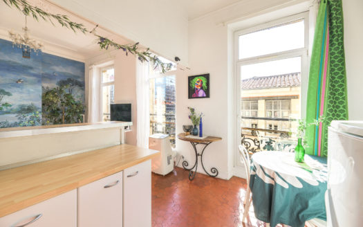 Vente► T4 lumineux Vieux-Port avec cave à Marseille