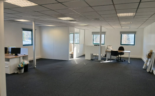 Location► Bureaux avec parking à Pennes-Mirabeau