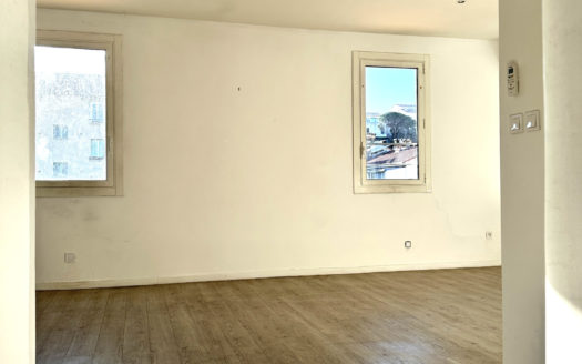 Location► Appartement lumineux au calme à Marseille