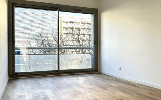 Location► Bel appartement traversant avec balcon à Marseille