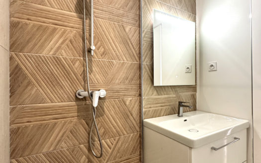 Location► Bel appartement traversant avec balcon à Marseille